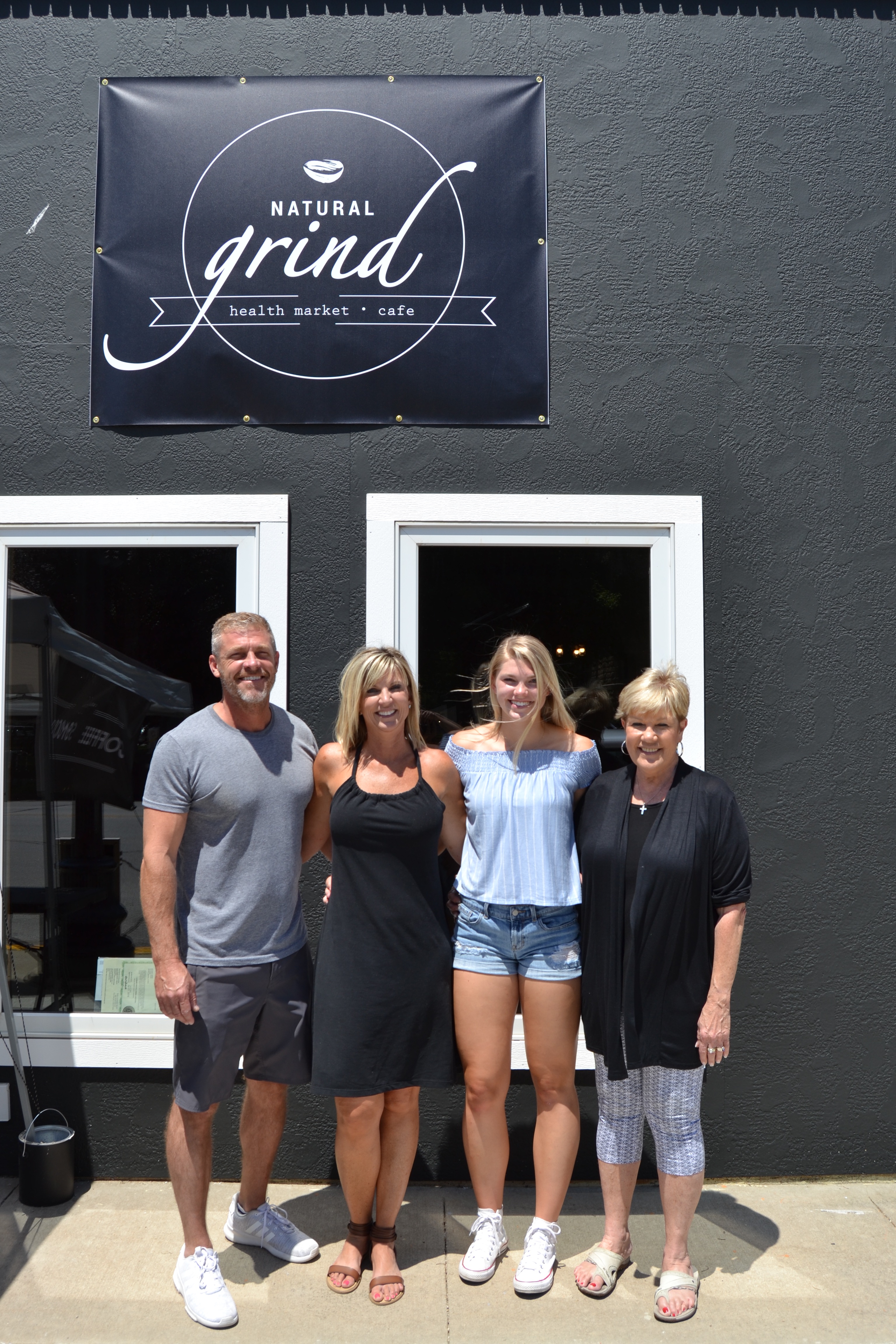 Health market, cafe to open in downtown Grundy Center The Grundy Register