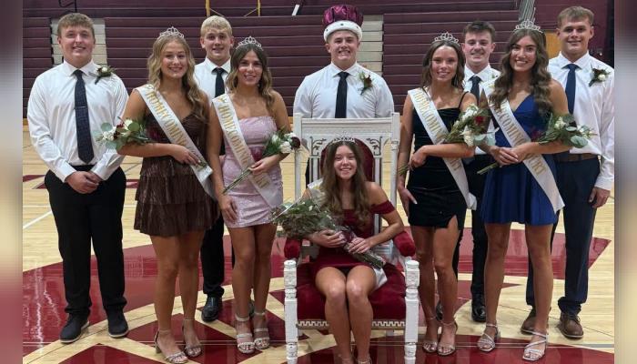 Grundy Center’s 2026 Homecoming King and Queen, Carter Ruth and Evelyn Geerdes. (Photo Shot by Kassi Nelson)