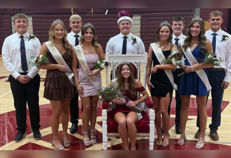 Grundy Center’s 2026 Homecoming King and Queen, Carter Ruth and Evelyn Geerdes. (Photo Shot by Kassi Nelson)
